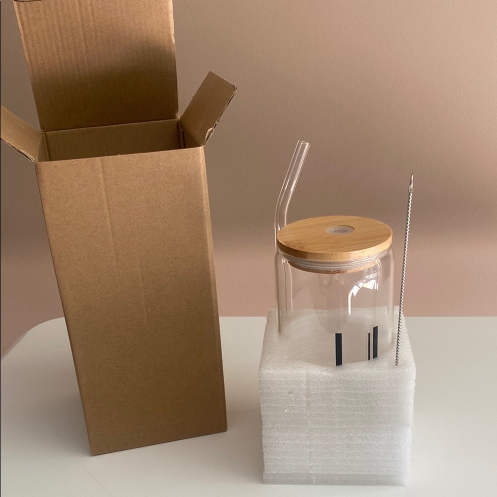 Uncommon James Clear Glass Tumbler with Bamboo Lid - Picture 2 of 4